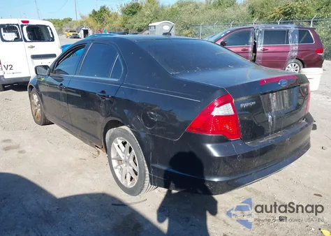 2010 Ford Fusion Se z USA, uszkodzony, nr VIN 3FAHP0HA1AR176963